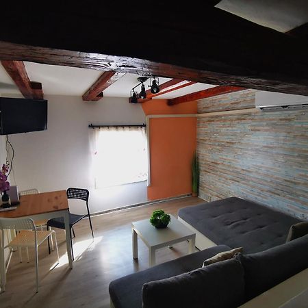 Attica Apartment 普拉 外观 照片