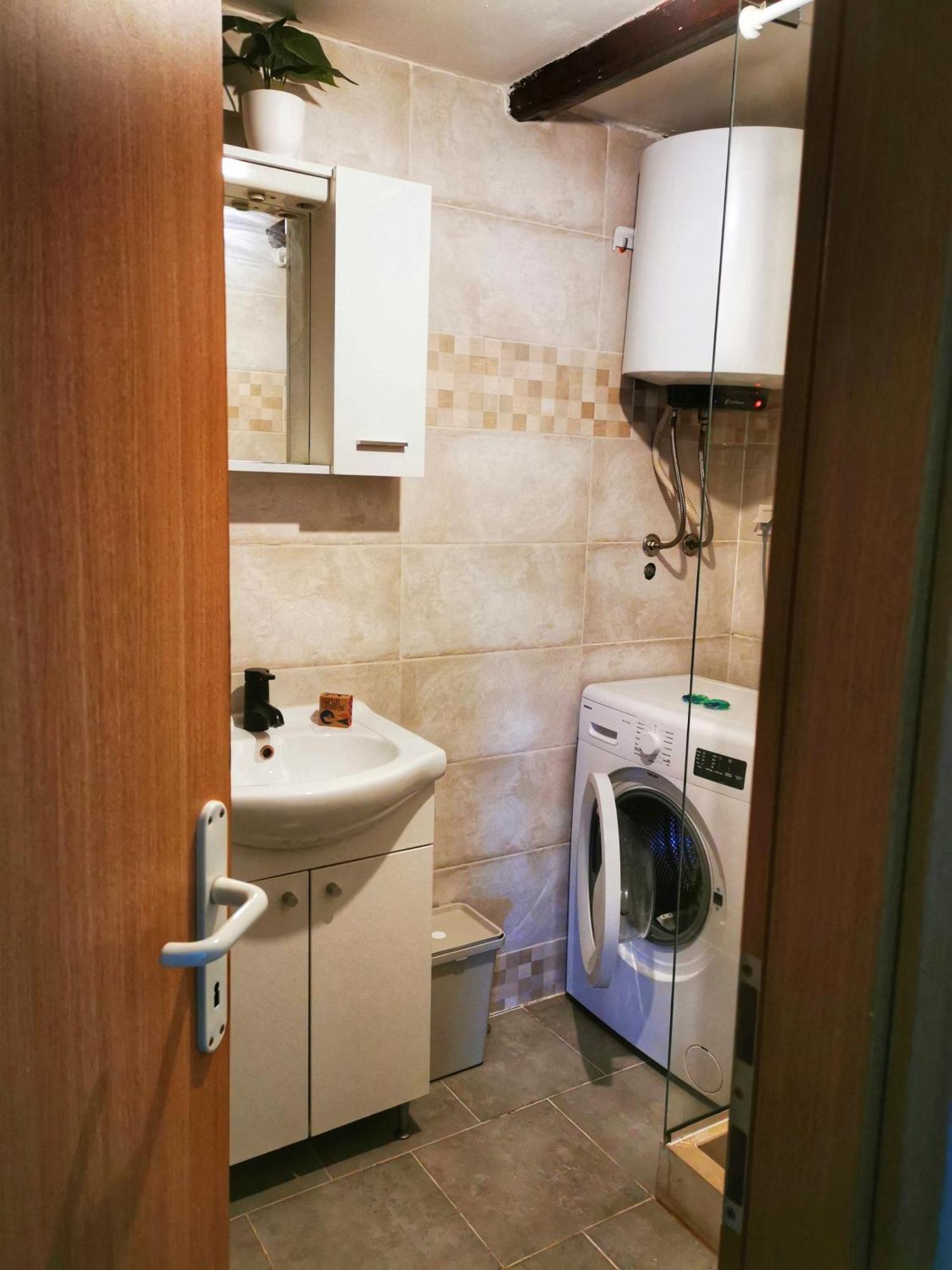 Attica Apartment 普拉 外观 照片